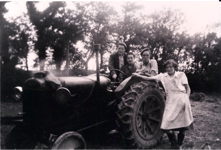 Another tractor model pictured at the Honohan farm in Derry, Berrings in the late 1950s.jpg